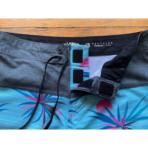 BILLABONG Recycler Tribong Pro Floral Boardshorts sz 30 - Picture 3 of 12